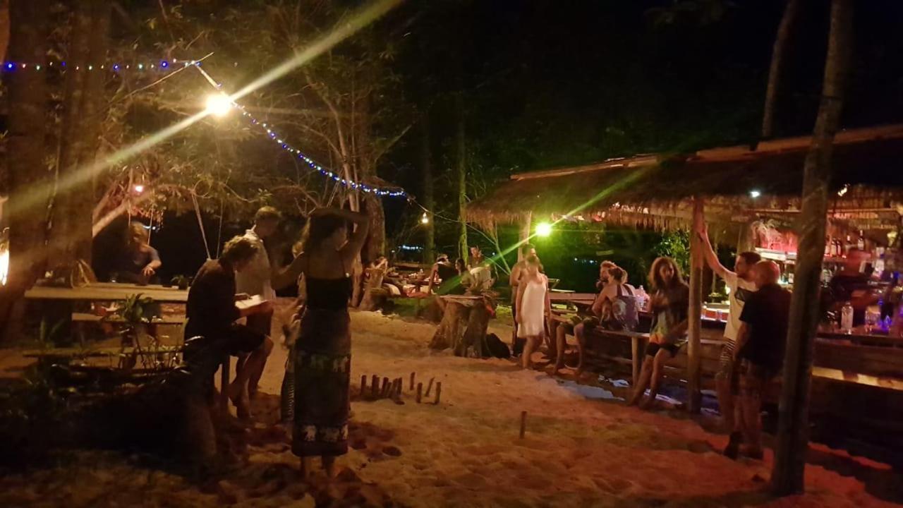 فندق Crusoe Koh Takiev Island Koh Ta Kiev المظهر الخارجي الصورة