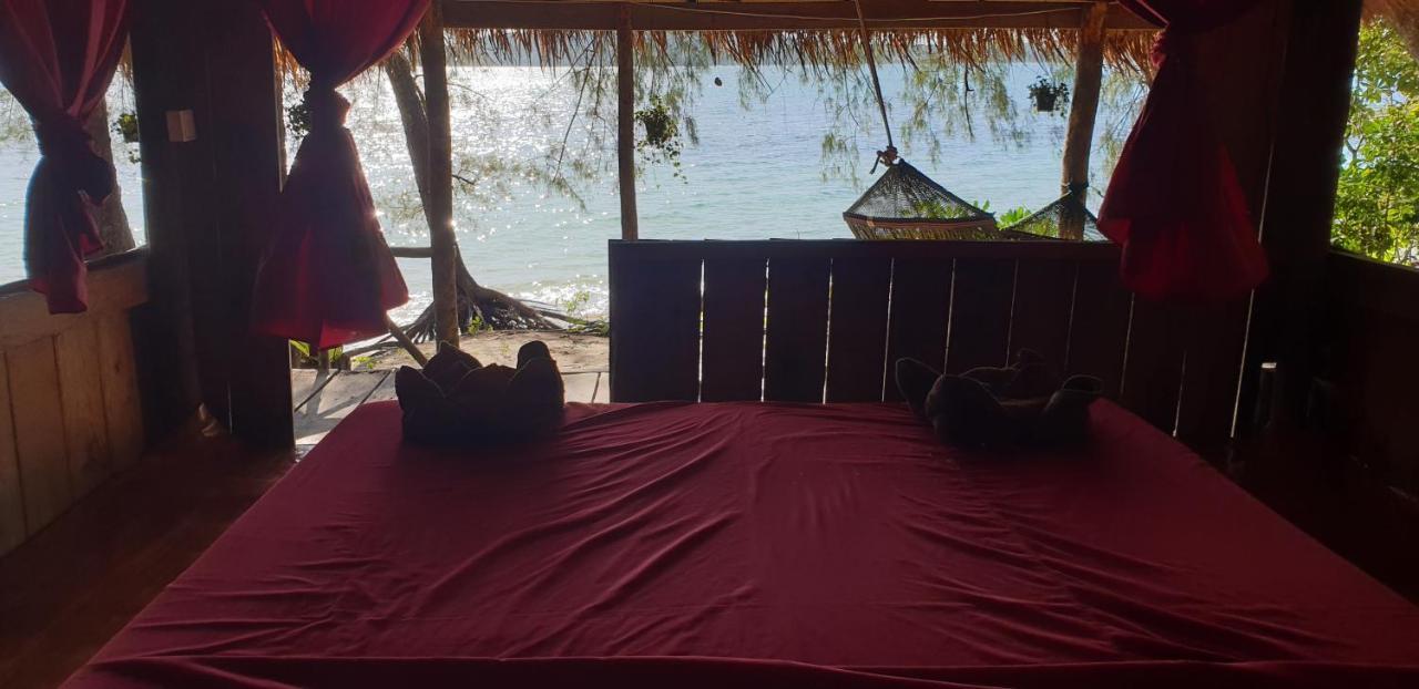 فندق Crusoe Koh Takiev Island Koh Ta Kiev المظهر الخارجي الصورة