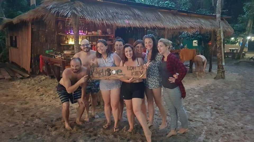 فندق Crusoe Koh Takiev Island Koh Ta Kiev المظهر الخارجي الصورة